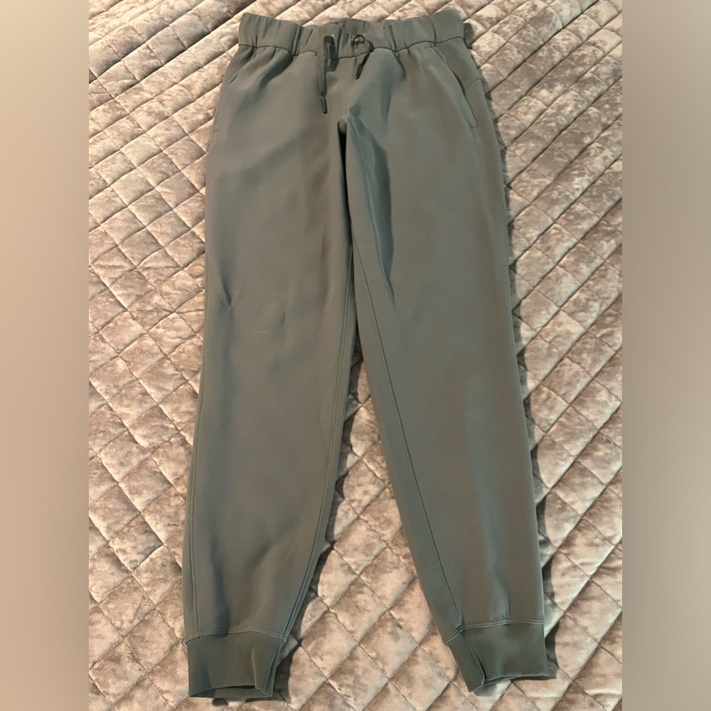 Lululemon joggers